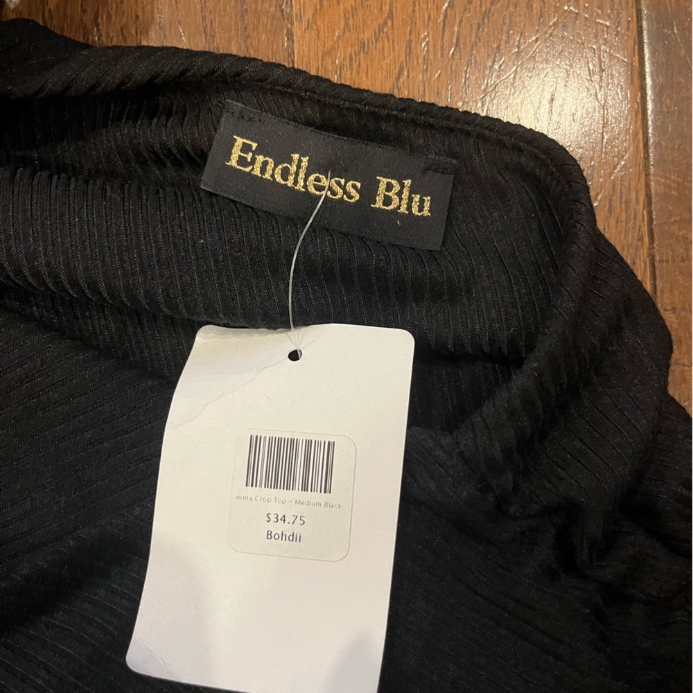 NWT one shoulder crop top - Picture 2 of 4